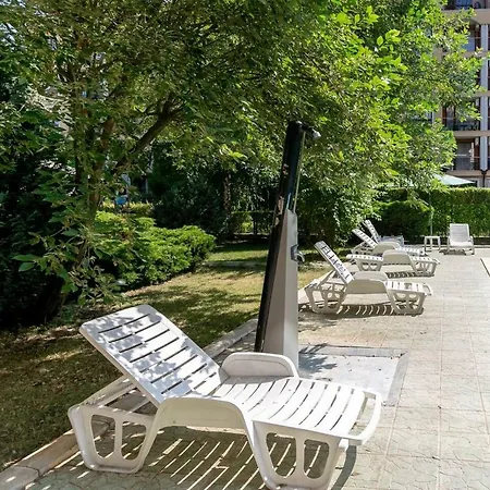 아파트 1st Floor 1bdr W Kitchen Poolview Ii *